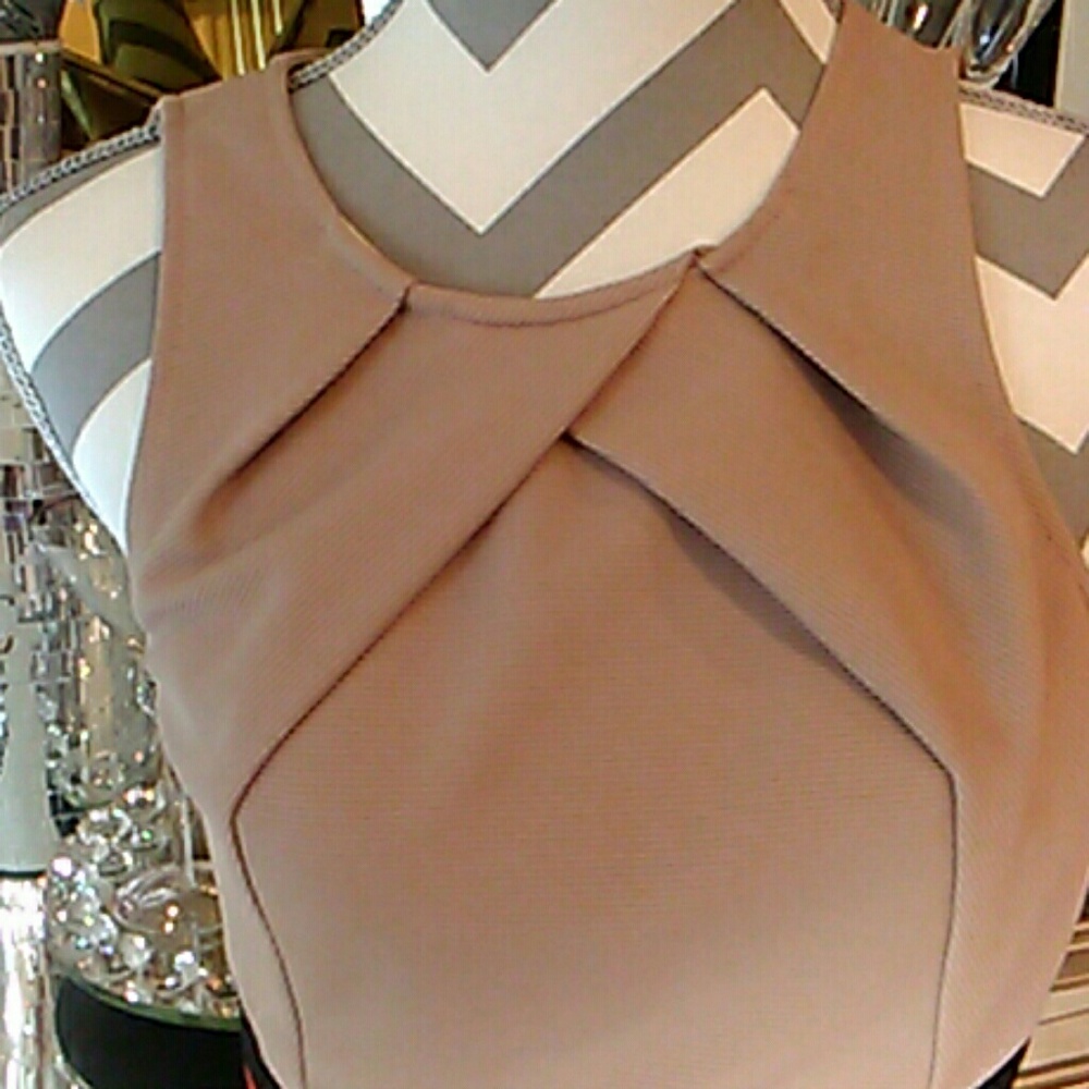 Arden B Tan Dress - Picture 4 of 5